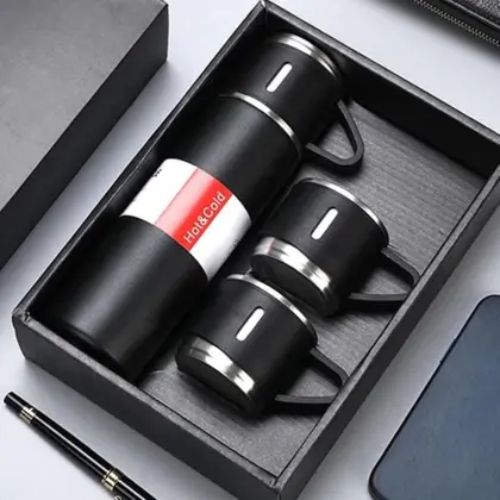 Portable 500ml thermal flask with three matching cups for coffee, tea, or water on the go.