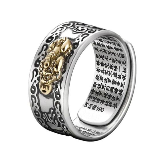 Pixiu ring featuring traditional Chinese symbolism