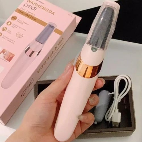 SmoothStep electric callus remover designed to gently remove rough and hardened skin from the feet.